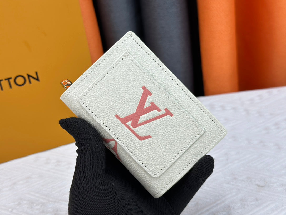 【ルイヴィトン】シンプルで上品なミニ財布 限定販売中